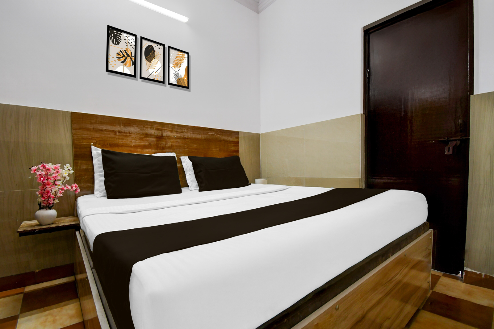 super collection o vikas nagar post office formerly metro club and guest house