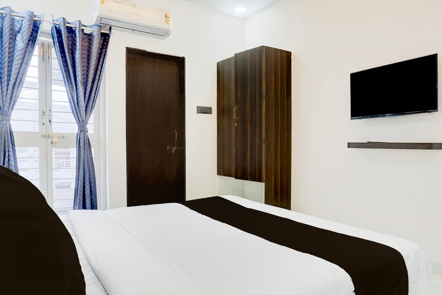 super townhouse hinjewadi corporate stays