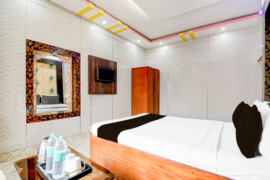 hotel o serampore railway station formerly rupashi guest house
