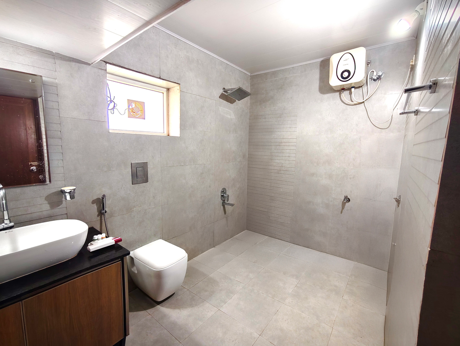 cheshire village beach resort