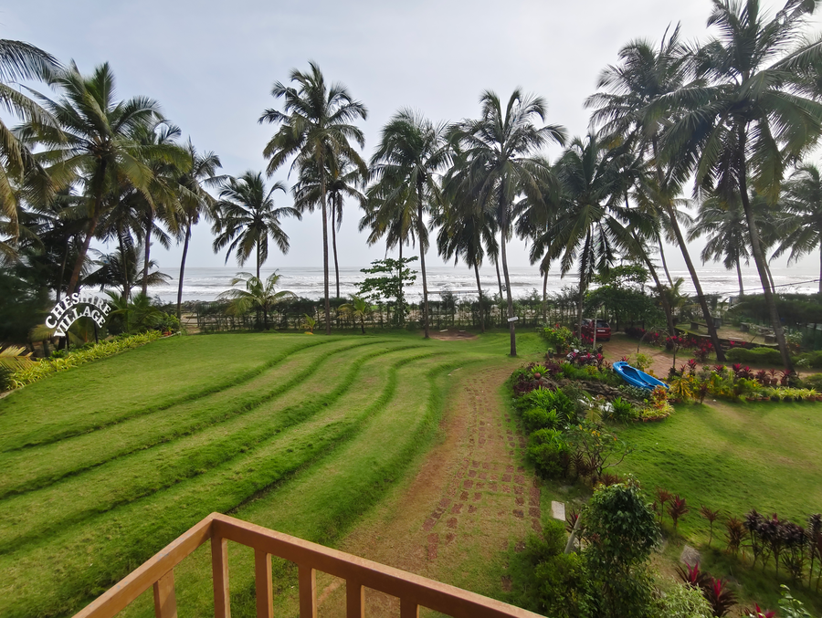 cheshire village beach resort