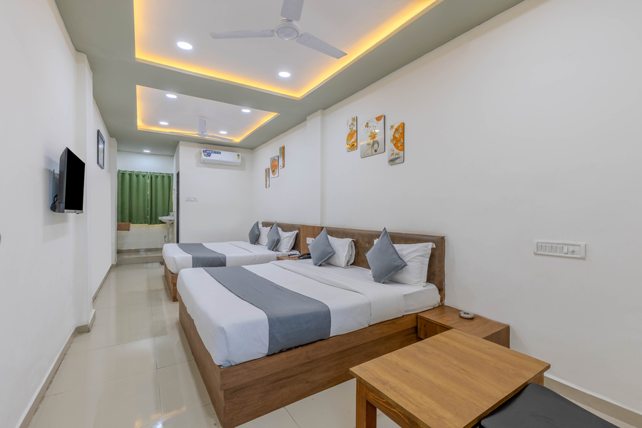 hotel radhe