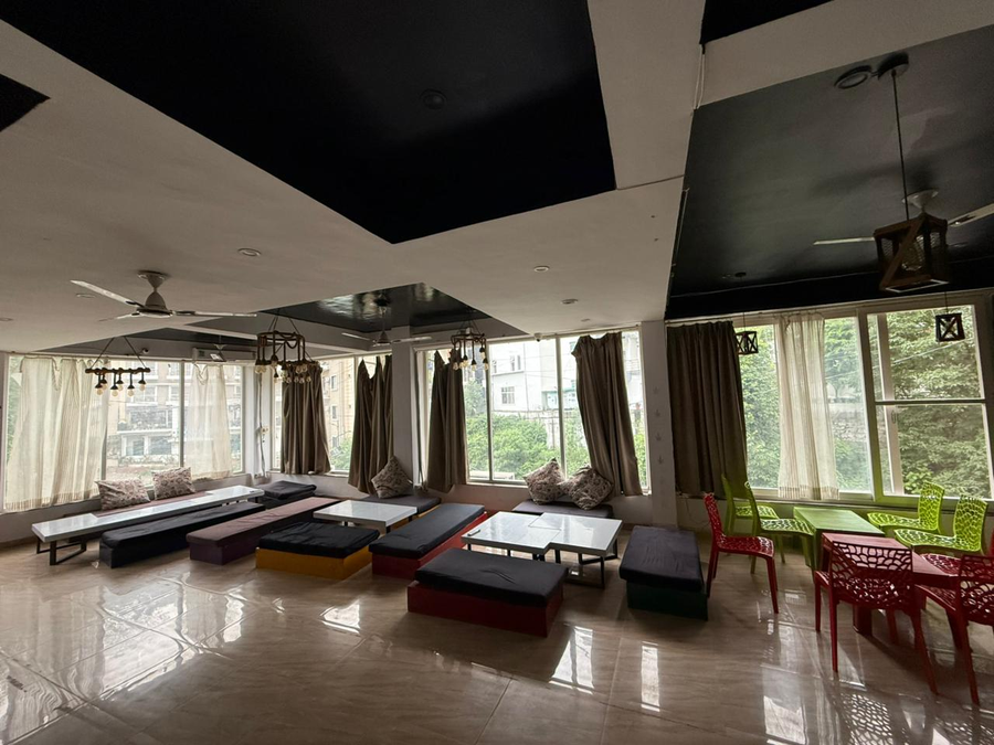 hotel shiv palace yoga world retreat