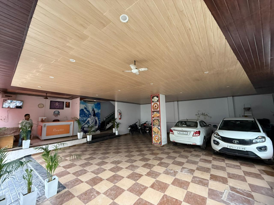 hotel shiv palace yoga world retreat