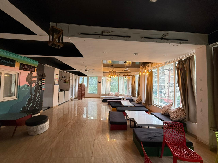hotel shiv palace yoga world retreat
