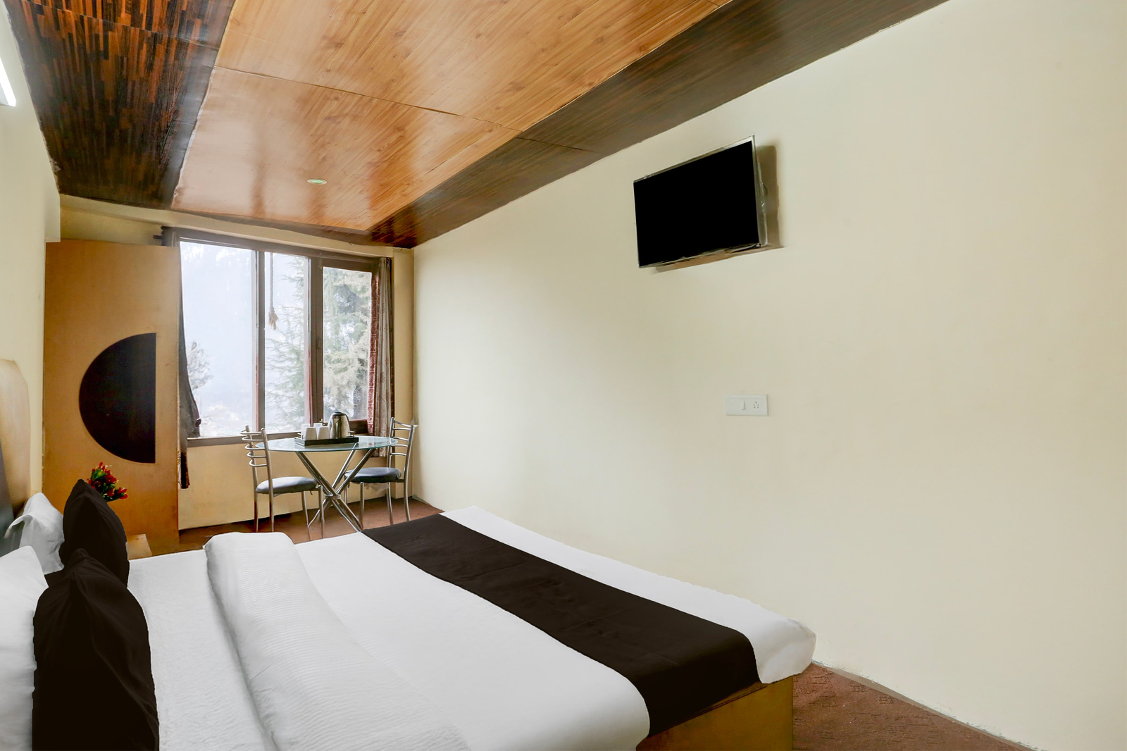 super hotel o simsa near kanyal road