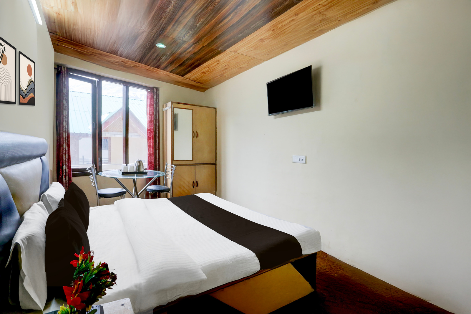 super hotel o simsa near kanyal road