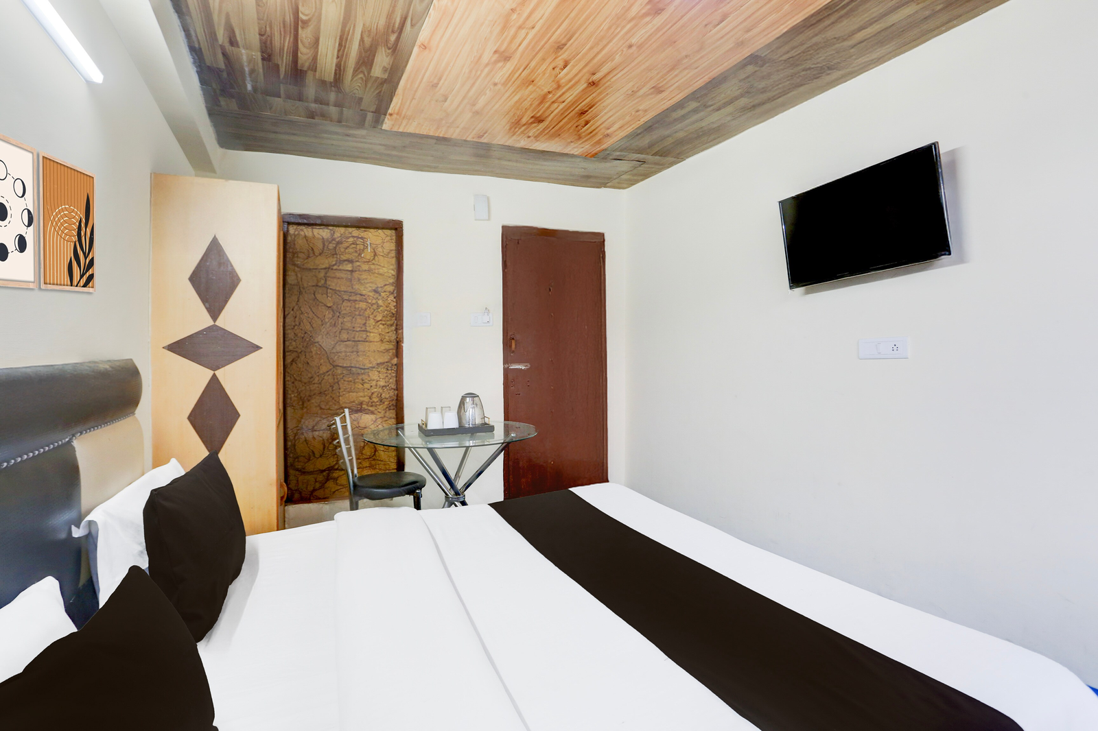 super hotel o simsa near kanyal road