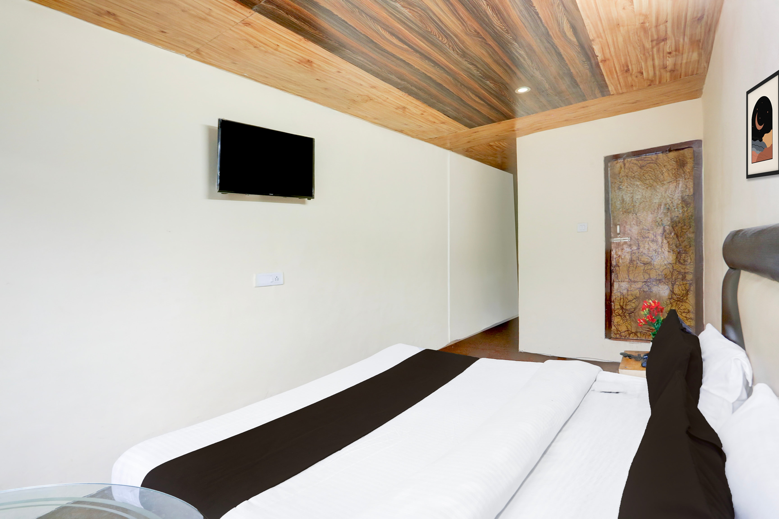 super hotel o simsa near kanyal road