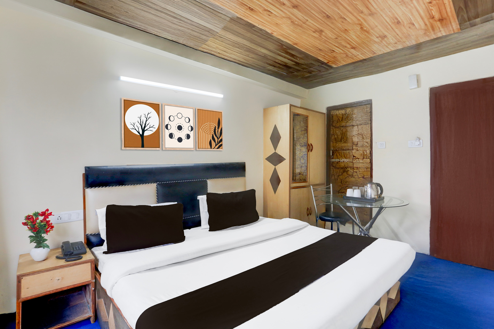 super hotel o simsa near kanyal road