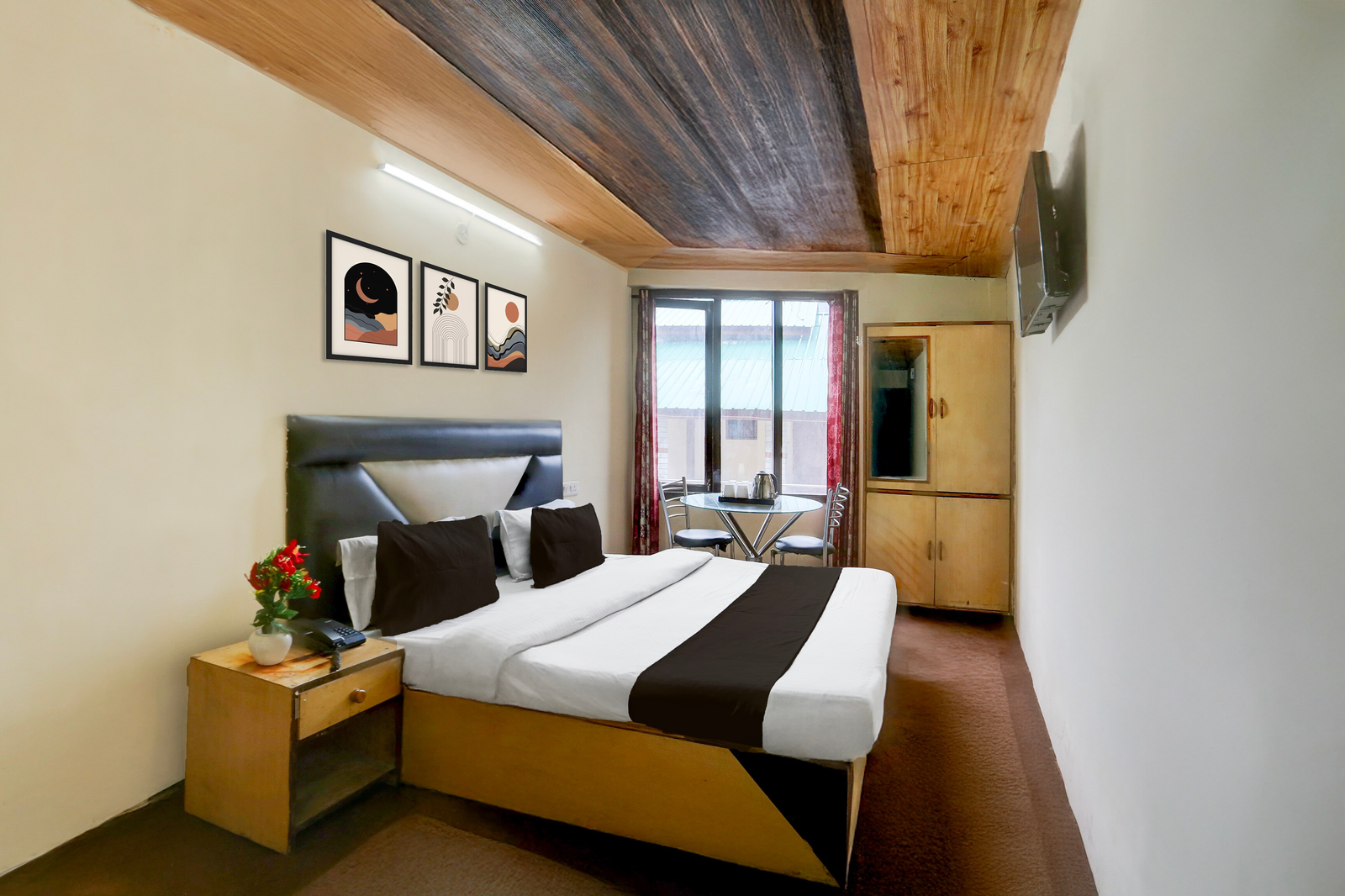 super hotel o simsa near kanyal road