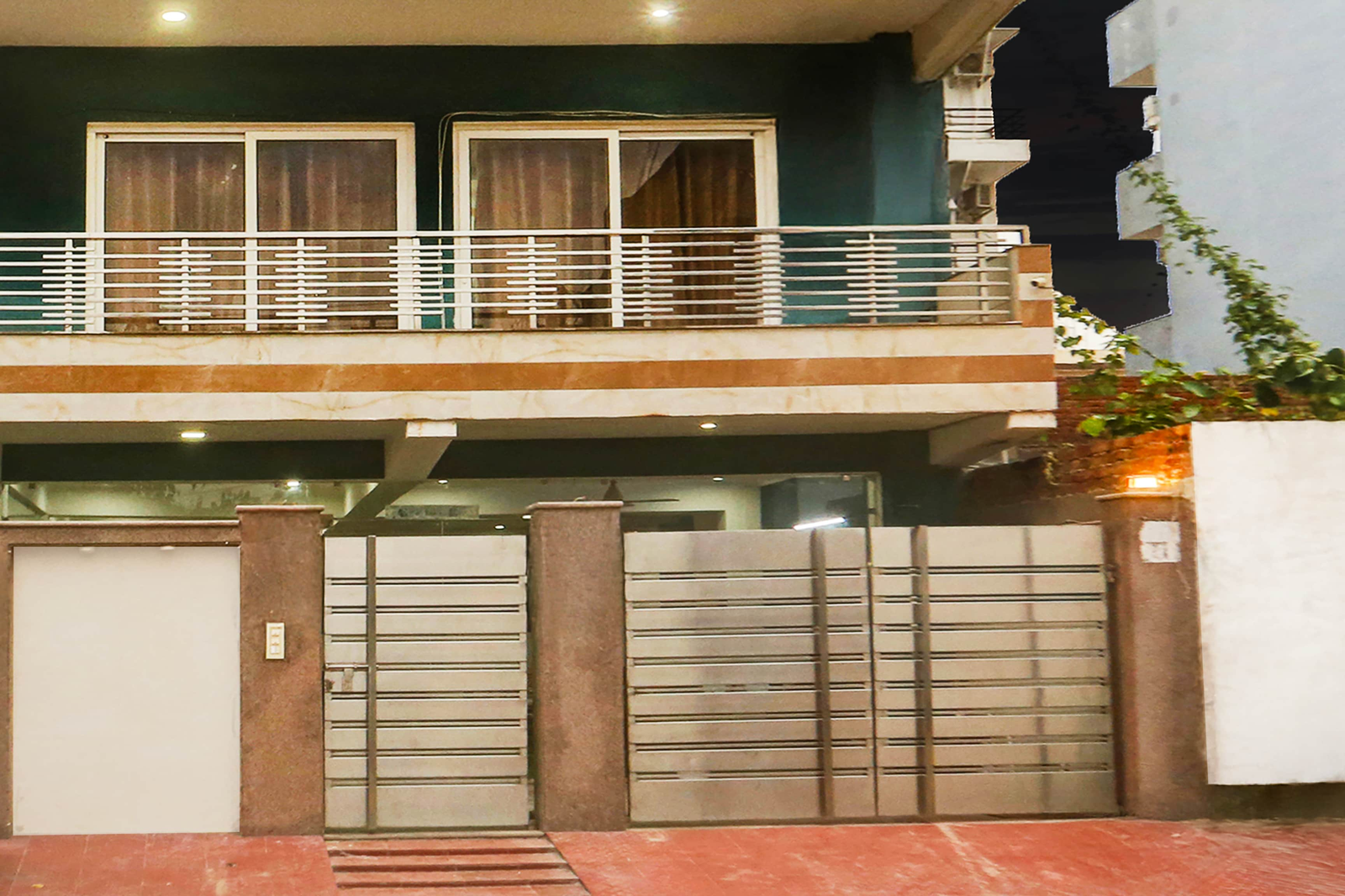super hotel o subhash chowk near medanta hospital formerly l b residency