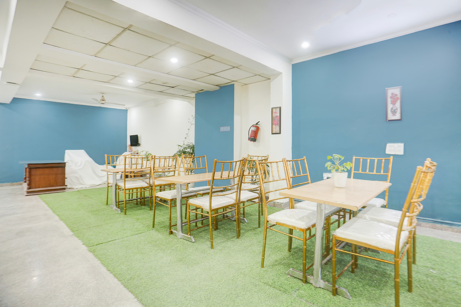 super hotel o subhash chowk near medanta hospital formerly l b residency
