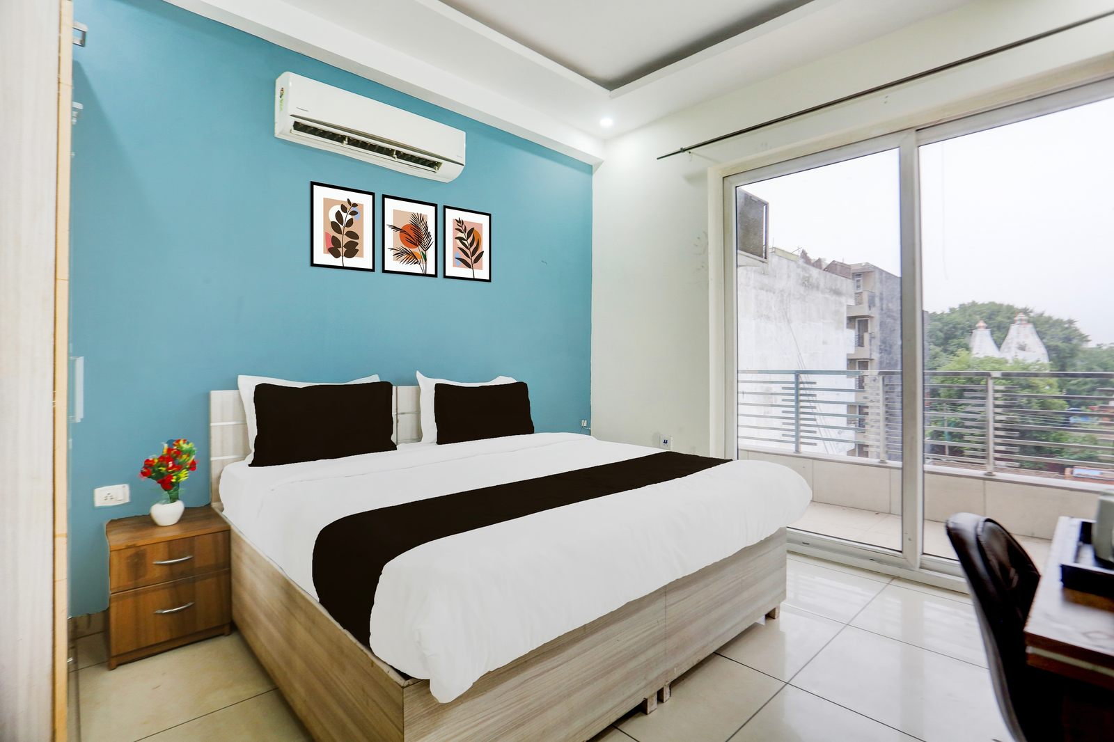 super hotel o subhash chowk near medanta hospital formerly l b residency