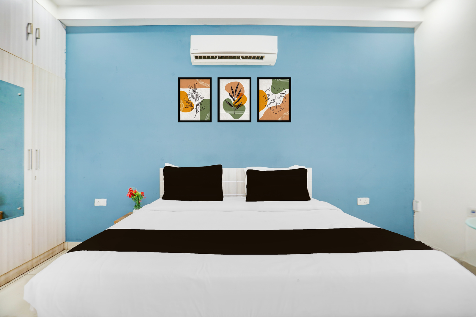 super hotel o subhash chowk near medanta hospital formerly l b residency