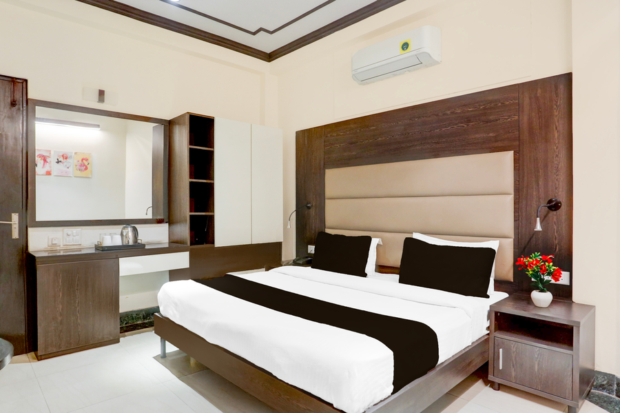 super townhouse sushant lok phase 1 formerly hotel neven