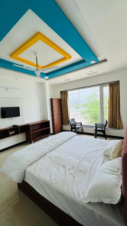 bp lake view hotel