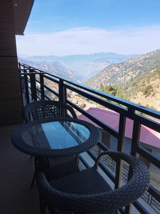 the dhanaulti chalet