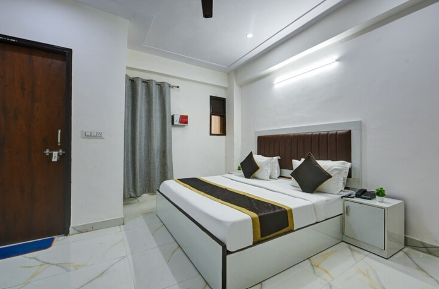 hotel krishna tower