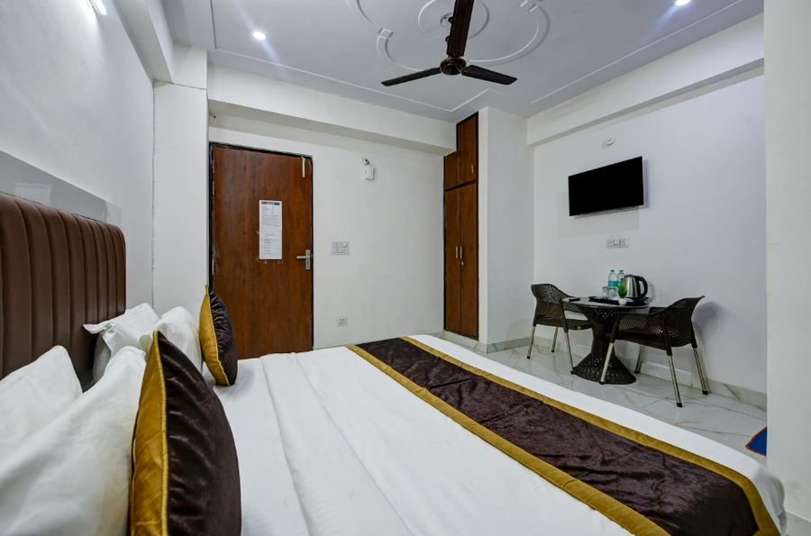 hotel krishna tower