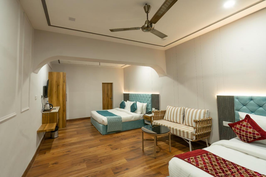 excel hotel and resorts mall road nainital