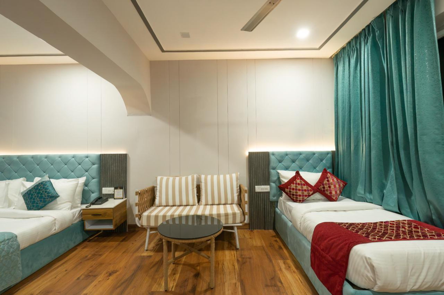 excel hotel and resorts mall road nainital