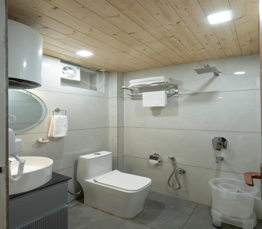 excel hotel and resorts mall road nainital