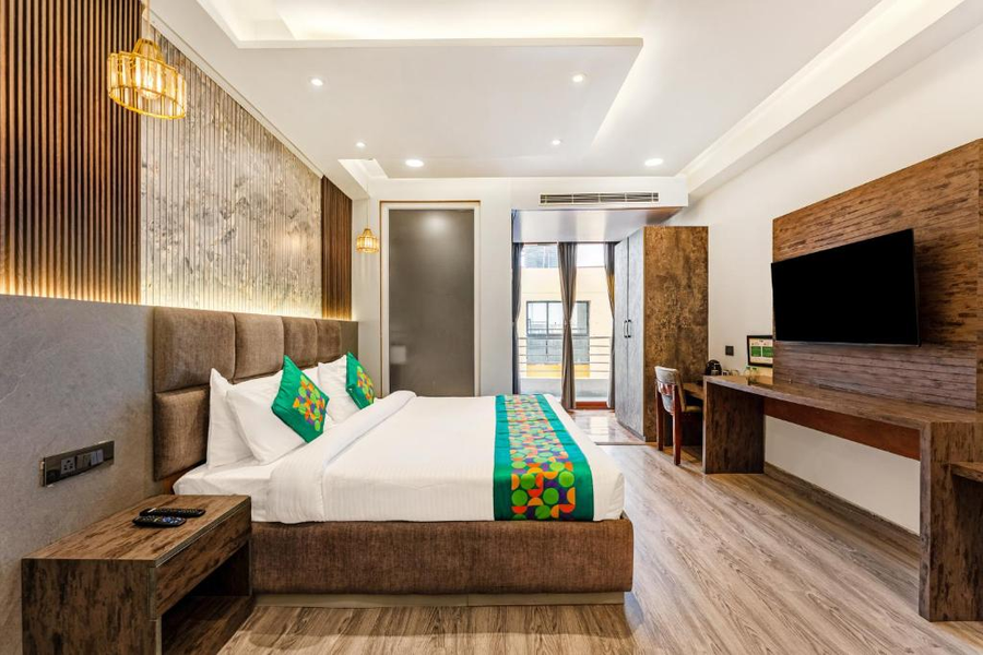 treebo premium landmark prayagraj