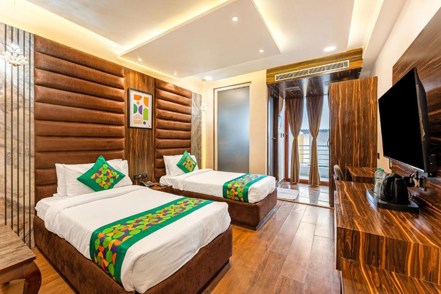 treebo premium landmark prayagraj