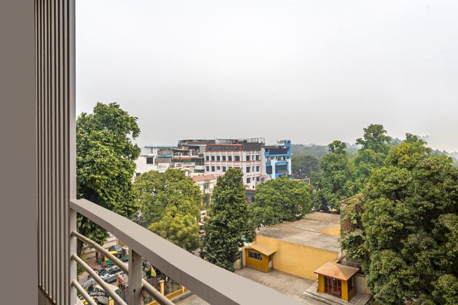 treebo premium landmark prayagraj