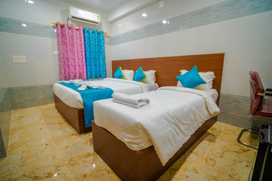 hotel mirka plaza