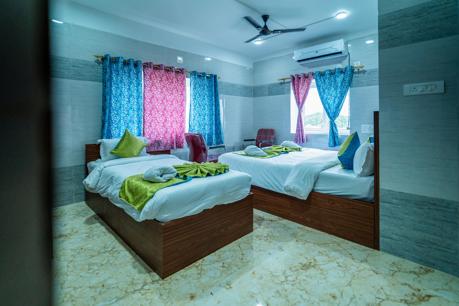hotel mirka plaza