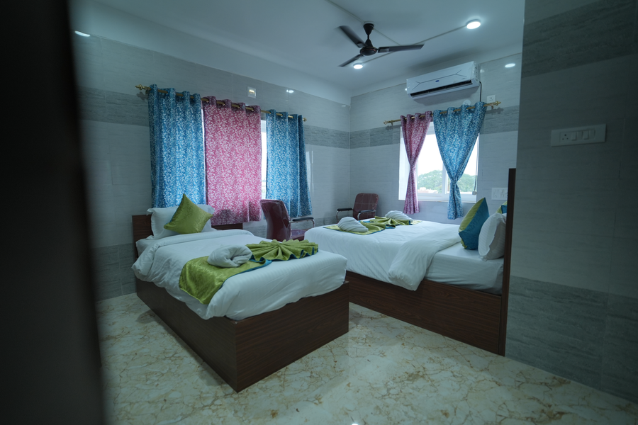 hotel mirka plaza