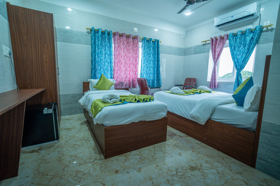 hotel mirka plaza