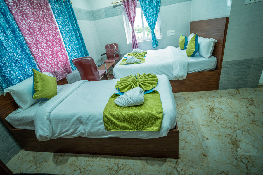 hotel mirka plaza