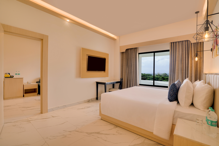 lemon tree hotel erode