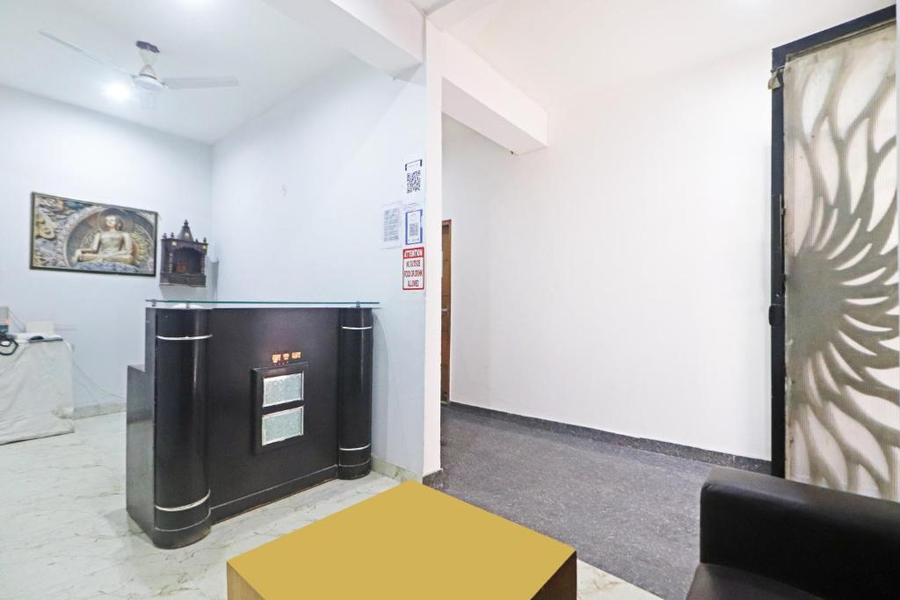 Hotel Trendy Residency,Chattarpur,3 star