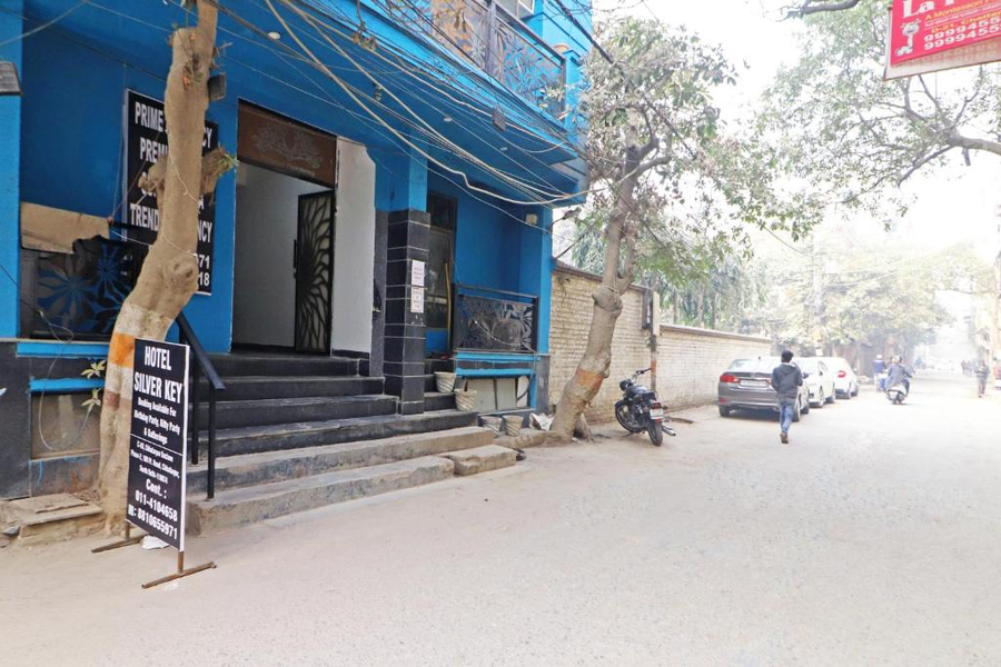 Hotel Trendy Residency,Chattarpur,3 star