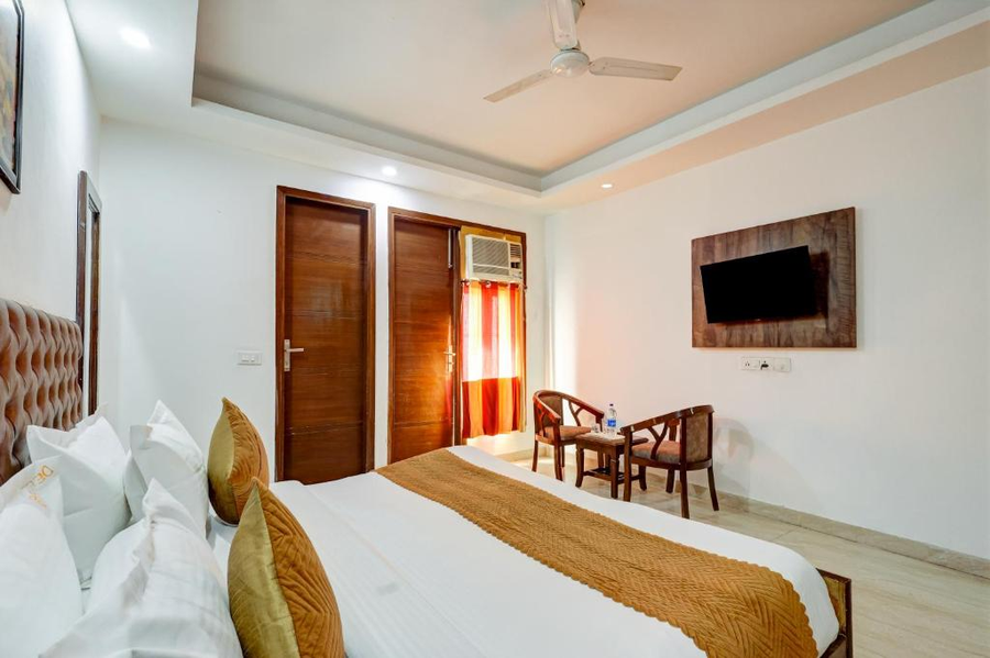 hotel aron by the premium villa