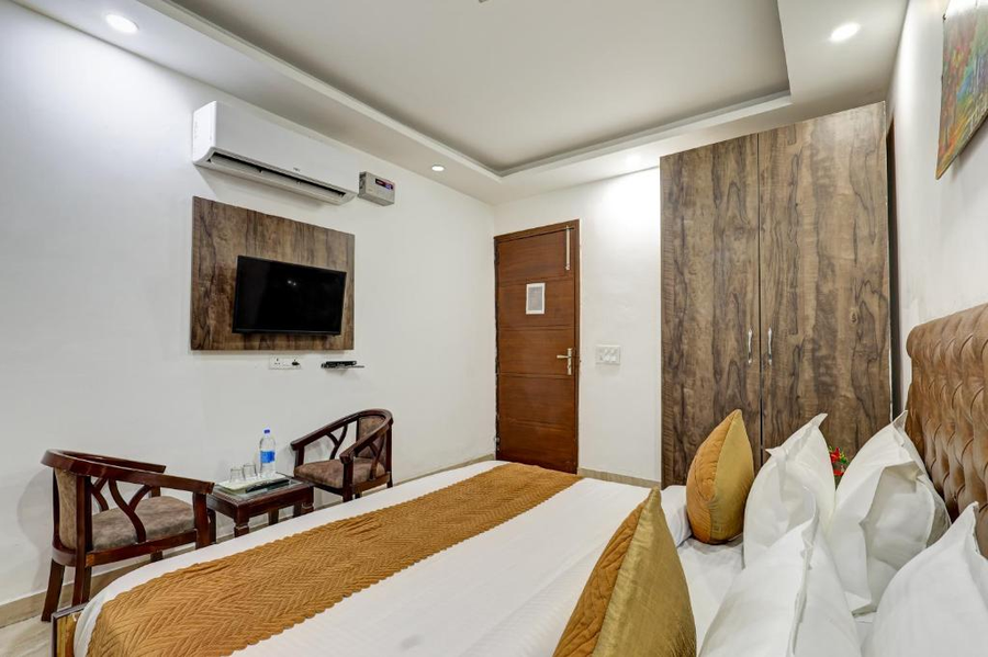 hotel aron by the premium villa