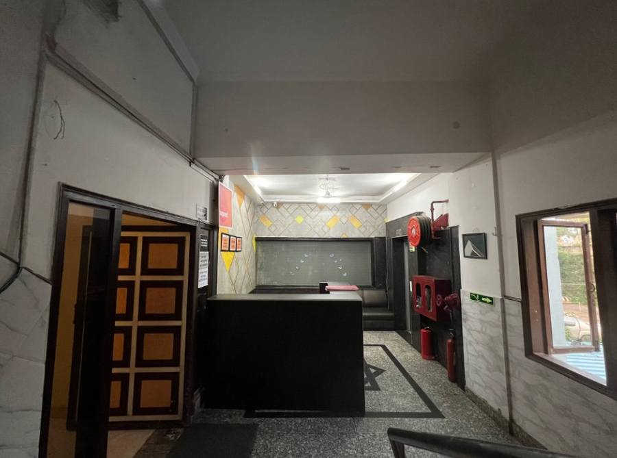 hotel lagoona and banquet hall