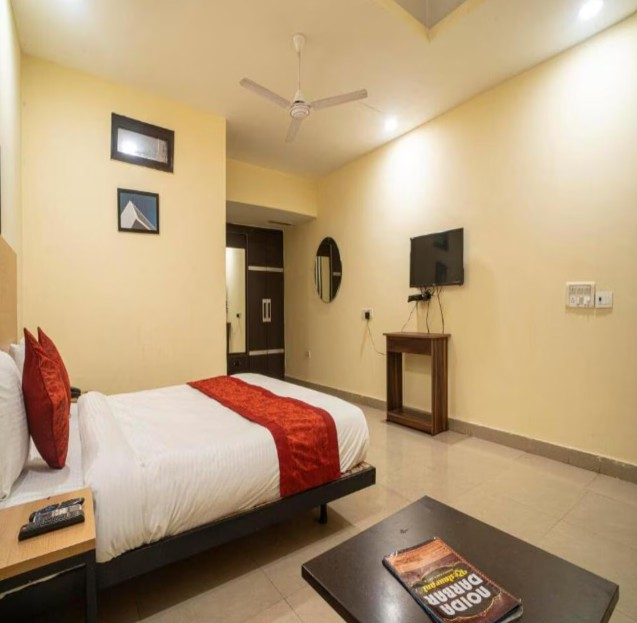 hotel lagoona and banquet hall