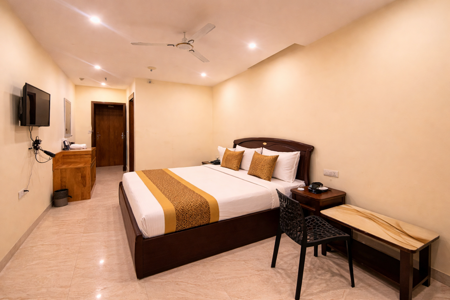 hotel lagoona and banquet hall