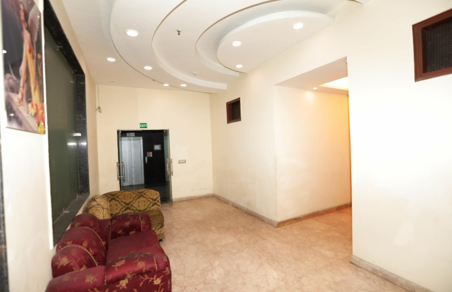 hotel lagoona and banquet hall