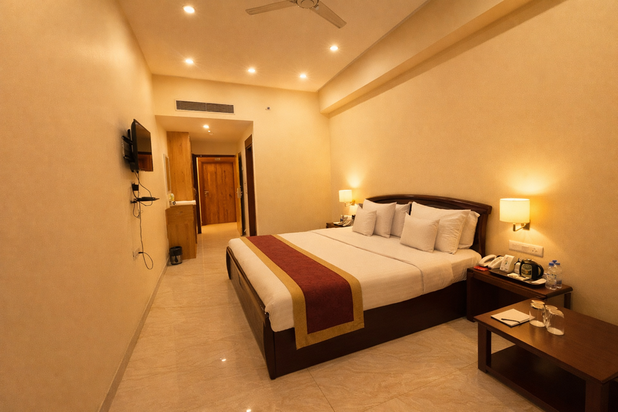 hotel lagoona and banquet hall