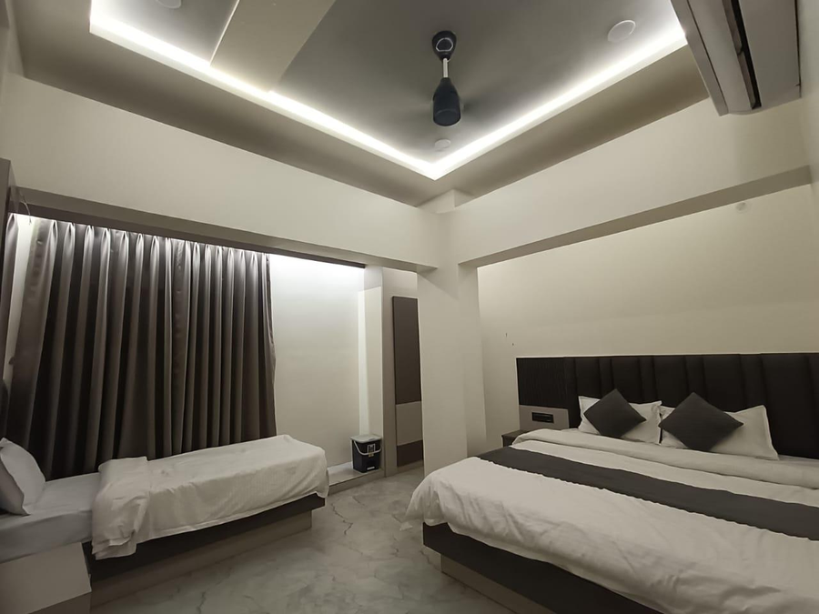 hotel raj residency