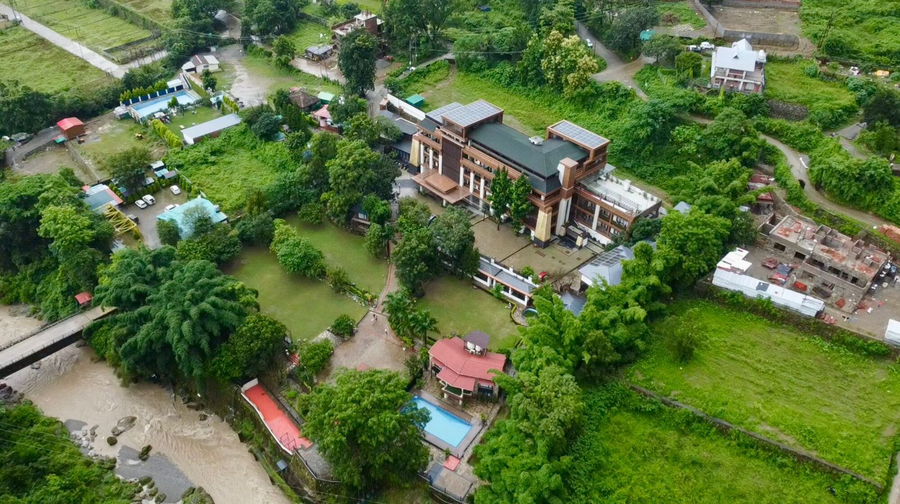 Pleasant Tree Hotel,Bhagwant Pur,4 star