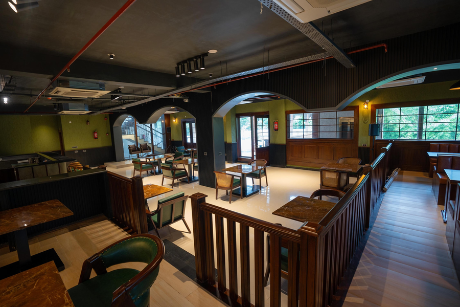pleasant tree hotel