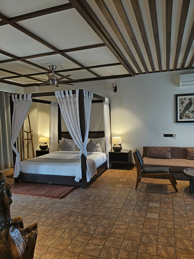 pleasant tree hotel
