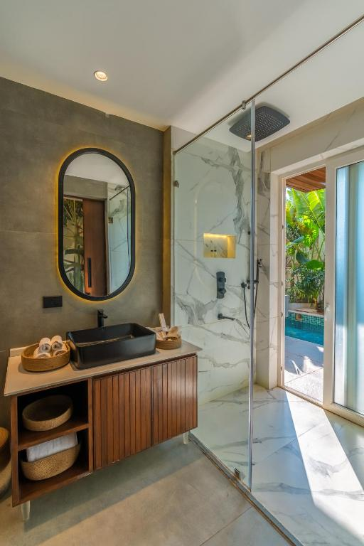 romeo lane the boutique resort